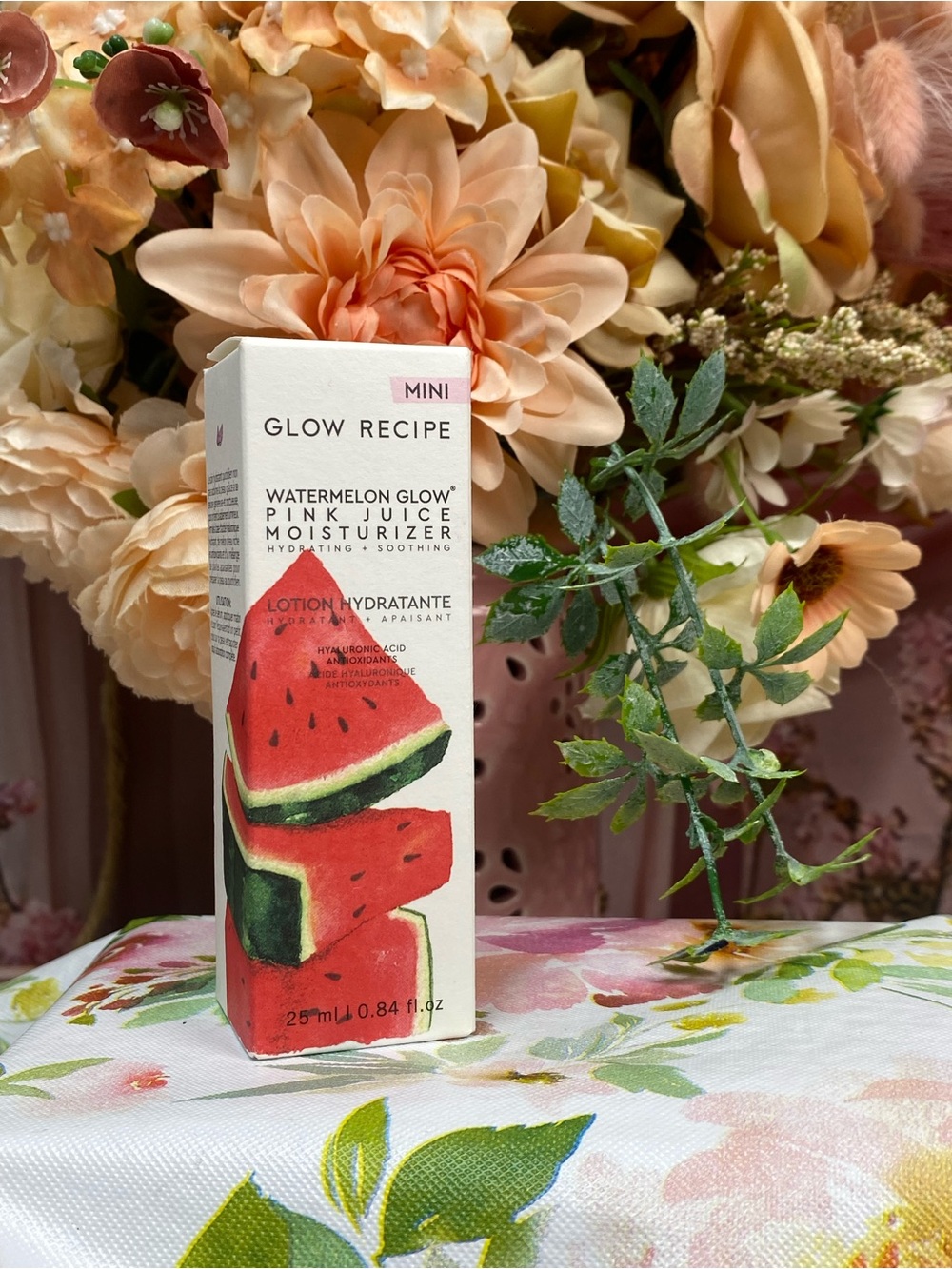 Glow Recipe Watermelon Glow Pink Juice Moisturizer — White & Pink